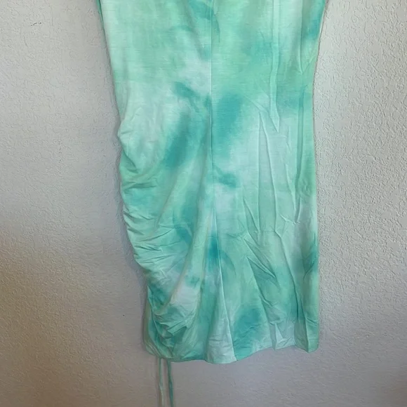Lovers and friends Elijah Dress in Seafoam Tie Dye - Picture 11 of 13